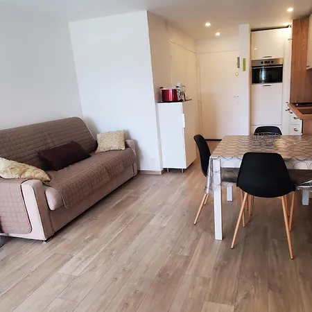 Bright Cocoon With Pool - Facing The Sea Apartmán Saint-Raphaël