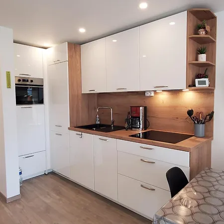 Bright Cocoon With Pool - Facing The Sea Apartmán